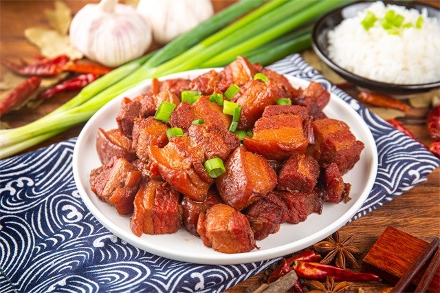高血壓、吃肉、飲食、紅燒肉-康興醫(yī)療器械官網(wǎng)