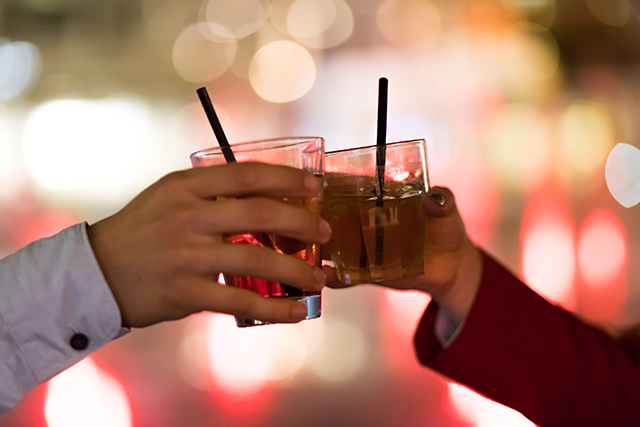 喝酒 干杯 慶祝-康興醫(yī)療器械官網(wǎng) 